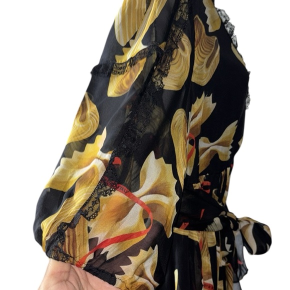 Dolce & Gabbana Pasta Designer Dress🍝, Size Large - Picture 10 of 17